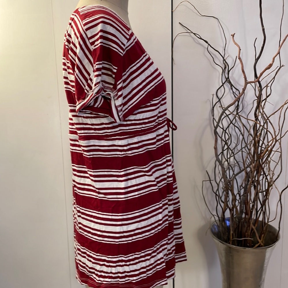 Bump Start by Motherhood short sleeve striped v-neck top with tie - Picture 6 of 8